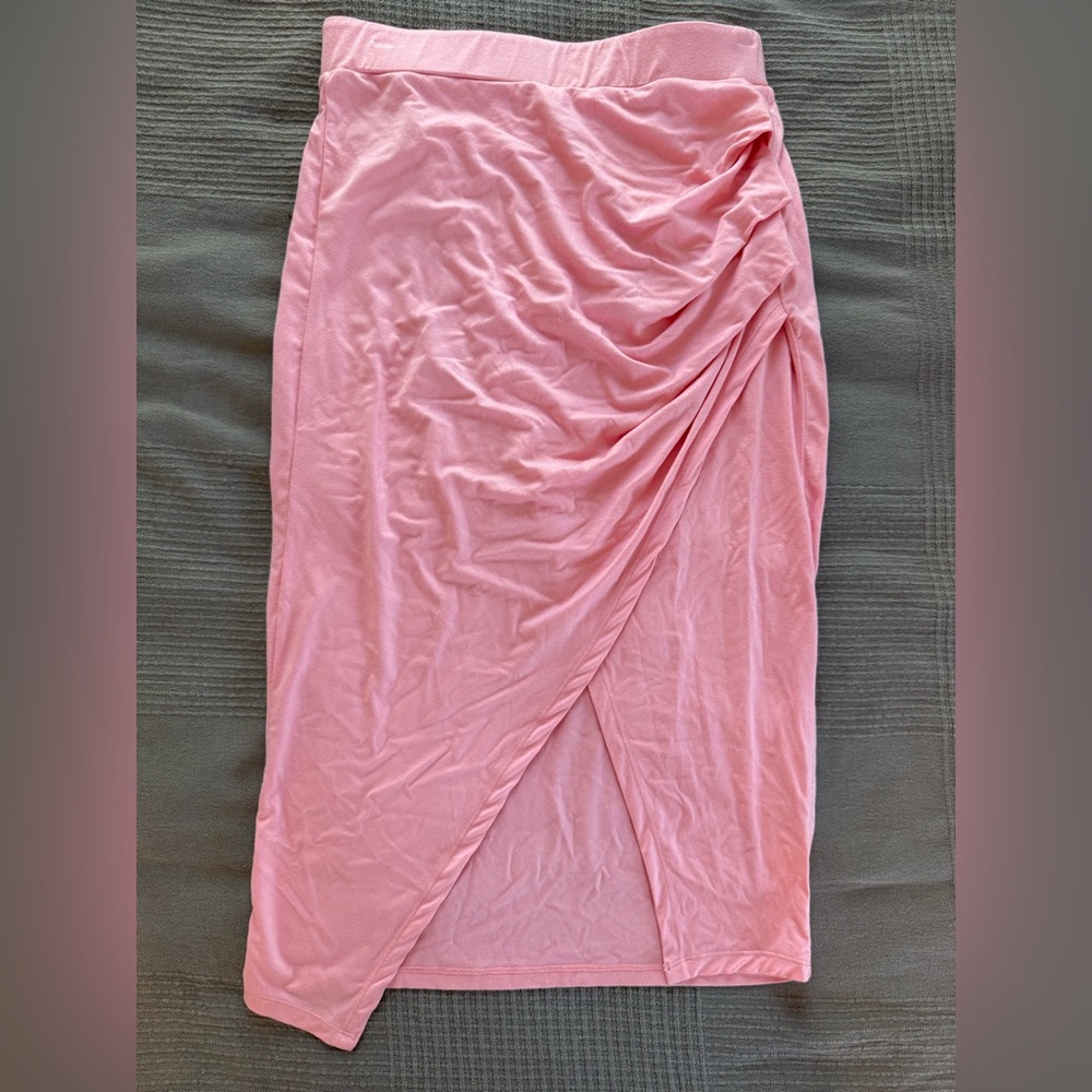 HALARA Pink Midi Skirt
